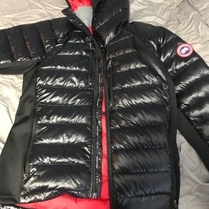 Canada Goose Hybridge Lite w/ Hood Size Medium